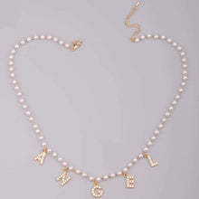 Afbeelding in Gallery-weergave laden, Alfabet Angel Ketting
