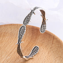 Afbeelding in Gallery-weergave laden, Angel Wings vintage stijl armband
