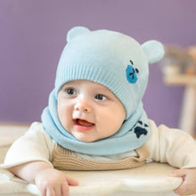 Afbeelding in Gallery-weergave laden, Set babymutsjes en sjaals
