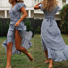 Afbeelding in Gallery-weergave laden, Boho zomerjurk met V-hals en stippen
