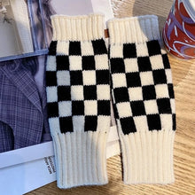 Afbeelding in Gallery-weergave laden, Checkerboard knitted gloves
