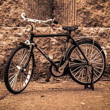 Afbeelding in Gallery-weergave laden, Retro Fietsmodel Ornament
