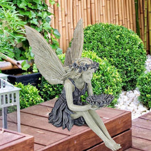 Afbeelding in Gallery-weergave laden, Zittende fee standbeeld tuin hars ambachtelijke ornament
