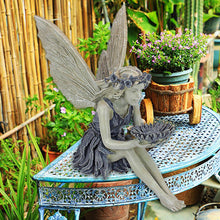 Afbeelding in Gallery-weergave laden, Zittende fee standbeeld tuin hars ambachtelijke ornament
