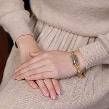 Afbeelding in Gallery-weergave laden, Elegante antieke bamboe armband
