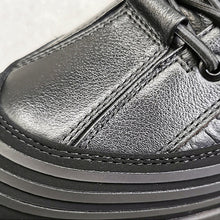 Afbeelding in Gallery-weergave laden, Sneakers met krokodillen print van koeien huid
