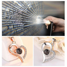 Afbeelding in Gallery-weergave laden, Hartketting met liefdesprojectie (I Love You in 100 talen)
