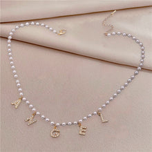 Afbeelding in Gallery-weergave laden, Alfabet Angel Ketting
