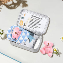 Afbeelding in Gallery-weergave laden, Teddybeer in een blikken doos
