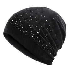 Afbeelding in Gallery-weergave laden, Zachte winter muts met strass steentjes
