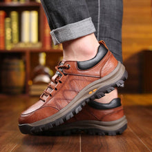 Afbeelding in Gallery-weergave laden, Antislip wandelschoenen voor buiten
