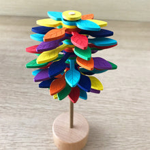 Afbeelding in Gallery-weergave laden, Hout roterende toverstaf
