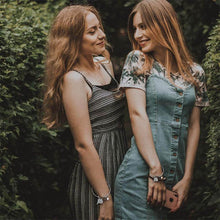 Afbeelding in Gallery-weergave laden, Loop nooit alleen - Sister Bangle
