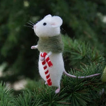 Afbeelding in Gallery-weergave laden, Felt Mouse and Pumpkin Ornament
