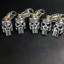 Afbeelding in Gallery-weergave laden, Piston Art Skull Sleutelhanger
