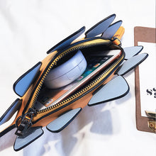 Afbeelding in Gallery-weergave laden, Dinosaur Cross Body Bag, Shoulder Bag
