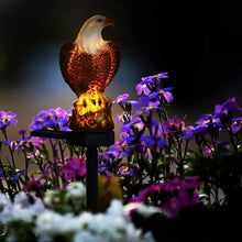 Afbeelding in Gallery-weergave laden, Eagle Figure Garden Solar Post
