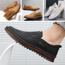 Afbeelding in Gallery-weergave laden, Handgenaaide, ademende leren schoenen met een zacht oppervlak en peeszolen
