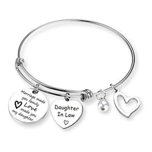 Afbeelding in Gallery-weergave laden, Daughter in Law Bracelet

